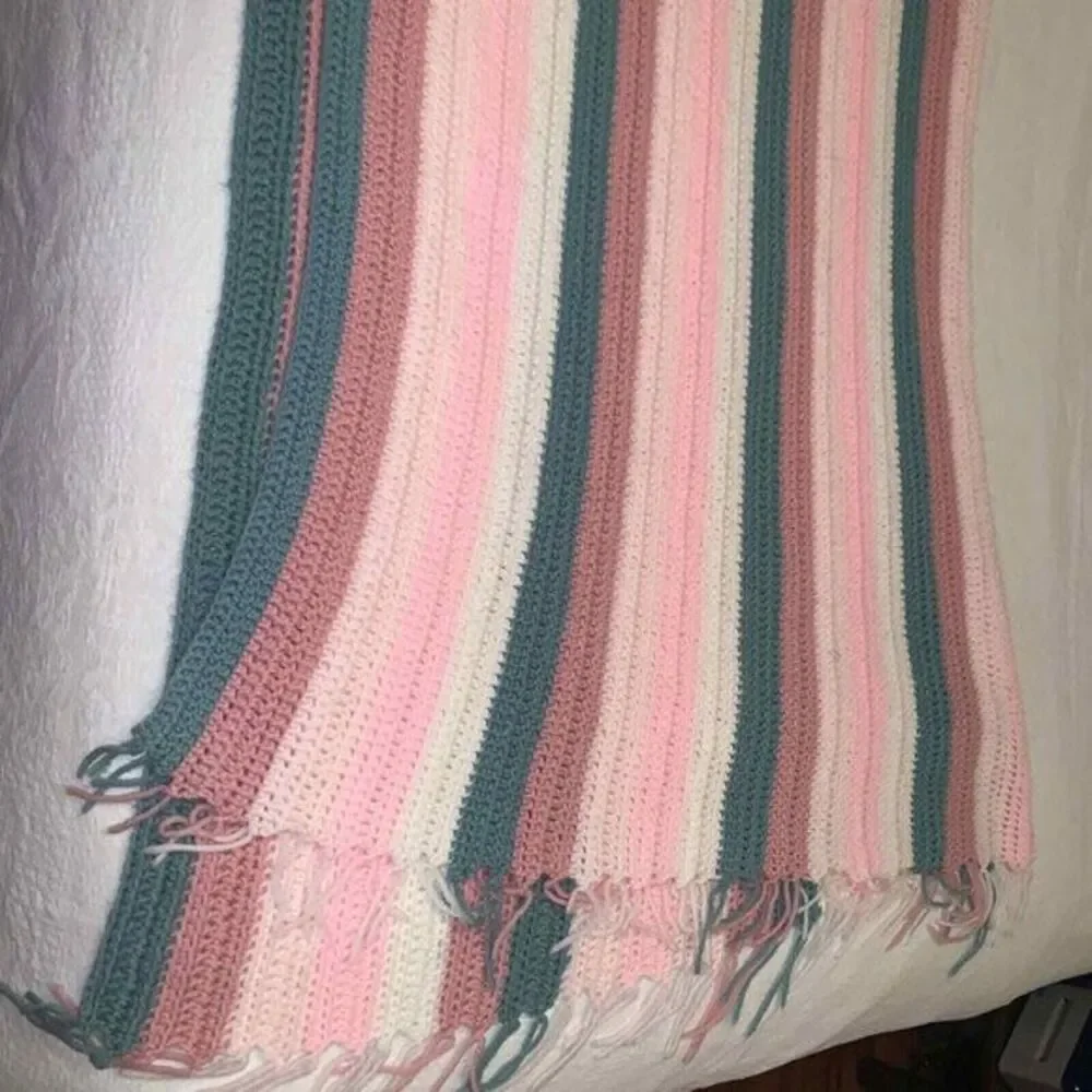 VTG Handmade Knit/Crochet Afgan Throw Blanket Pinks/white/green WFringe 58x60x68